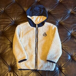 Gap kids small size 6-7 boys Sherpa coat jacket
